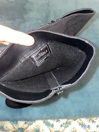 Botas gamuza negras talla 40