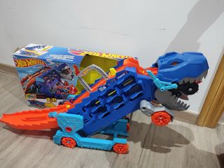 Hot Wheels Camión T-Rex Pista 2 en 1