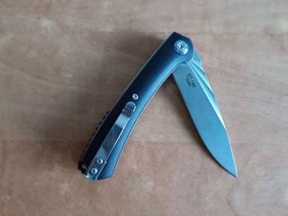 Navaja Sitivien ST 144.