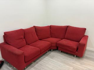 Sofá rinconero rojo 4 plazas