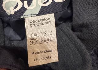 Chaqueta de nieve azul y gris