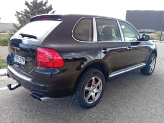 Porsche Cayenne 2005