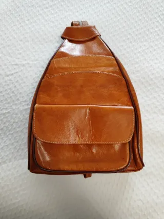 Mochila de piel marrón
