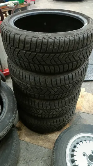 Neumáticos Invierno Pirelli 225/40R18 92V