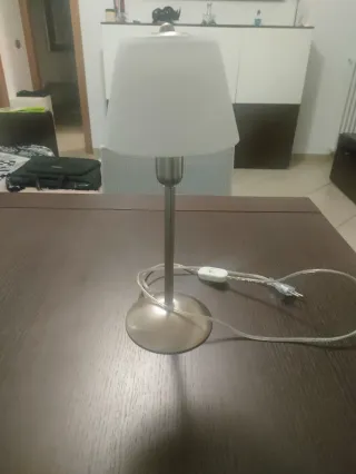 Lampada da tavolo