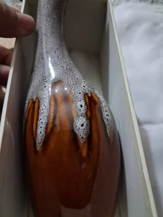 Vaso ceramica marrone e bianco