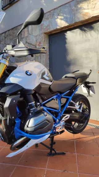 BMW R1200R LC K53