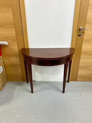 Tavolo da gioco in legno a mezzaluna in stile georgiano