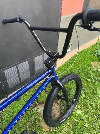 Bicicleta BMX Wethepeople Negra