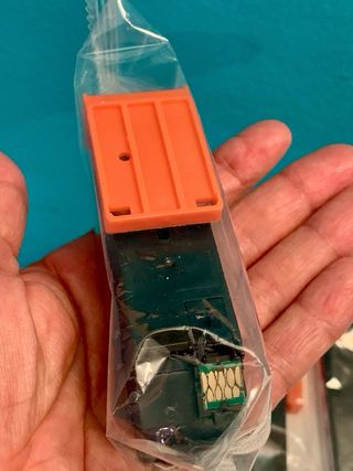 Cartuchos Tinta E33XL Negro, Cian, Magenta