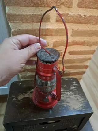 Lámpara Farol Antigua Roja