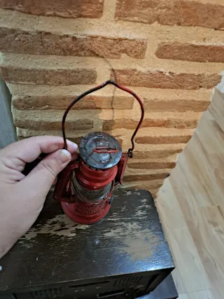 Lámpara Farol Antigua Roja