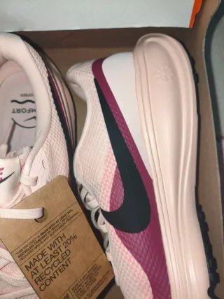 Zapatillas Nike Revolution 8 Rosa y Negro