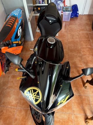 Yamaha yzf R1 2007 Negra