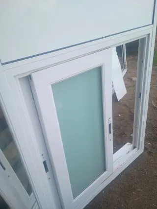 Ventana corredera aluminio blanco