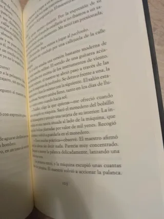El cielo es azul, la tierra blanca: Una histori...