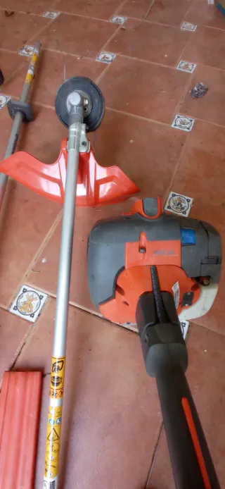 Husqvarna Herramienta Jardín Multifunción