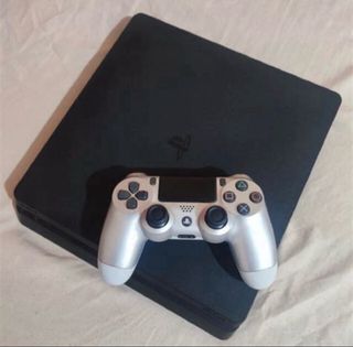 Consola Sony PlayStation 4 y 3 Negra