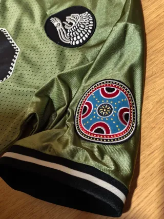 Camiseta Grimey 80 Verde y Multicolor.