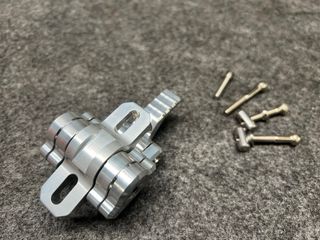 Aenomaly Switchgrade Plata