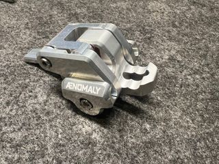 Aenomaly Switchgrade Plata