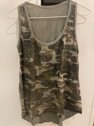 Pantalón, vestido, camisa, abrigo mujer