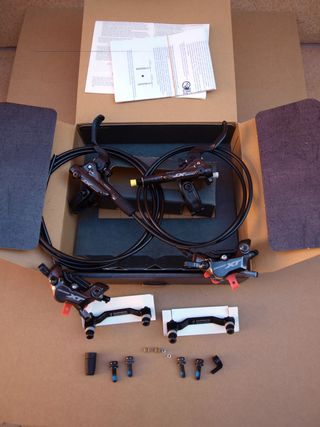 Frenos Shimano Deore XT M8120 (Delantero/Trasero)