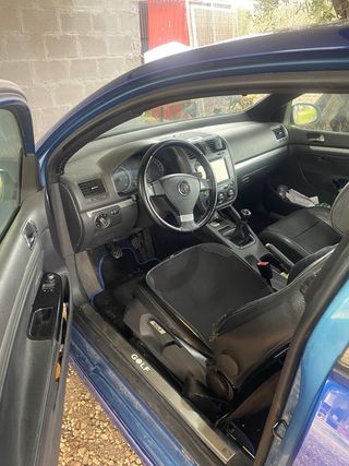 Golf 5 140 CV 2.0 TDI 6 VELOCIDADES