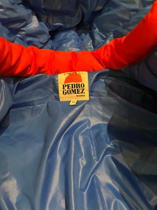 Abrigo Pedro Gómez niño naranja talla 10 semi nuev