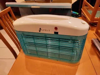 Lampada antizanzare Esprit con telecomando