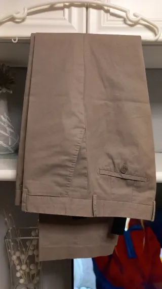 Traje de caballero beige