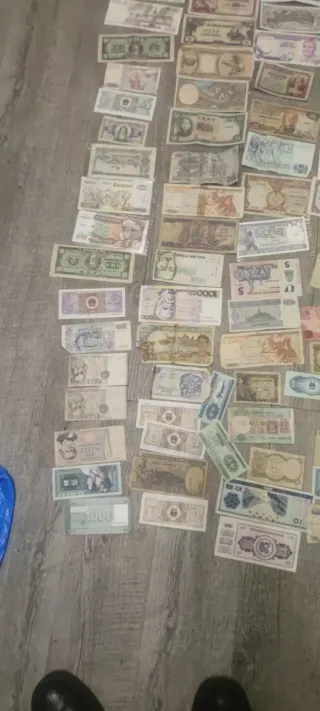 Lote Billetes Internacionales (China, África, Euro