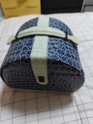 Cajita Maquillaje o joyas morado