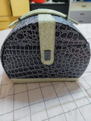 Cajita Maquillaje o joyas morado