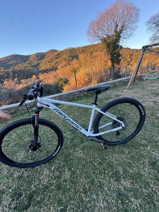 Bicicleta Megamo NATURAL 30 27,5” 2026