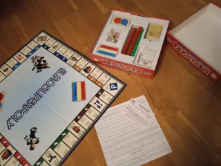 Pack 3 juegos de mesa: Party&Co, Superpoly, Puzzle