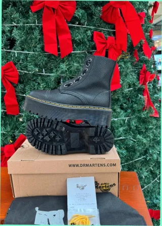 Botas Dr. Martens Negras Plataforma