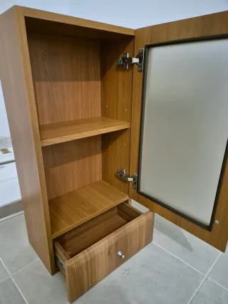 Mueble de baño con cristal y cajón