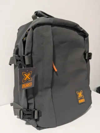 Mochila Munich gris impermeable viaje