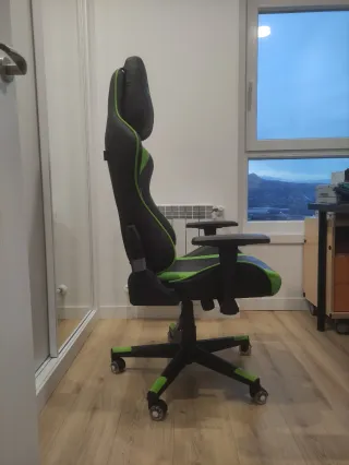 Silla Gamer Newskill Negra y Verde