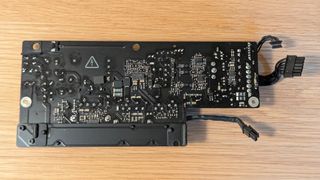 Fuente Alimentación para Apple iMac A1418