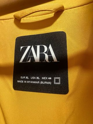 Abrigo Zara Amarillo y Marrón