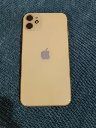 iPhone 11 giallo