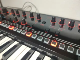 Roland JD-XI Sintetizador