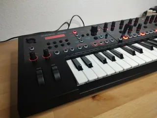 Roland JD-XI Sintetizador