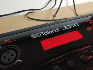 Roland JD-XI Sintetizador