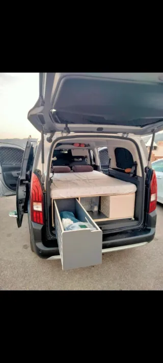 Mueble cama Peugeot Rifter long(mueble + colchón..