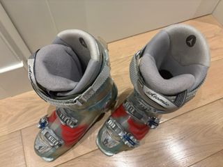 Botas de esquí Atomic chica