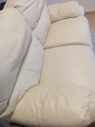 Divano 3 posti e 2 posti in pelle beige