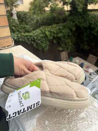 Zapatillas de casa Simtact beige talla 39
